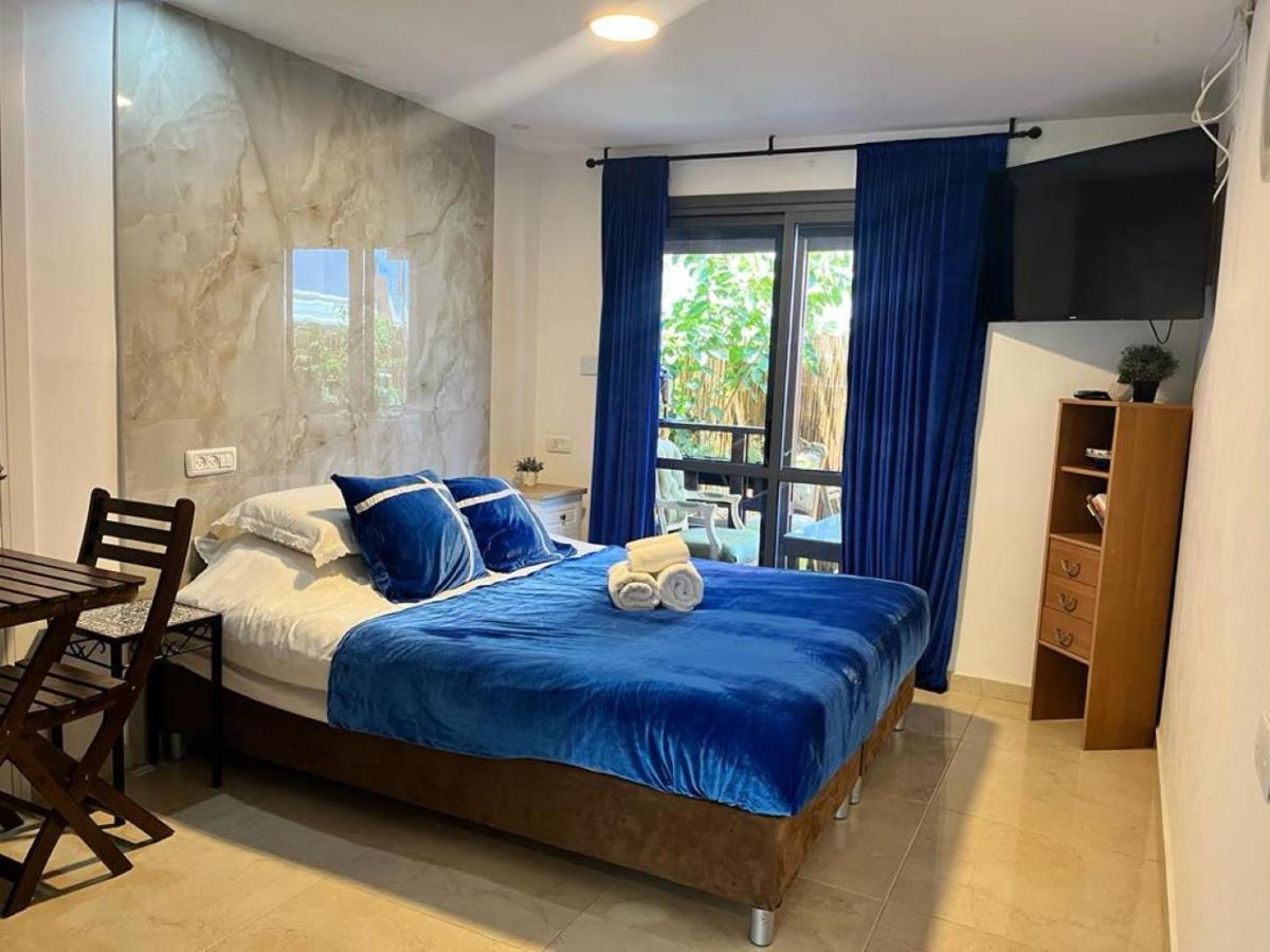 Bed and Breakfast Ahuzat Shaul Seaside Hadera Exterior foto